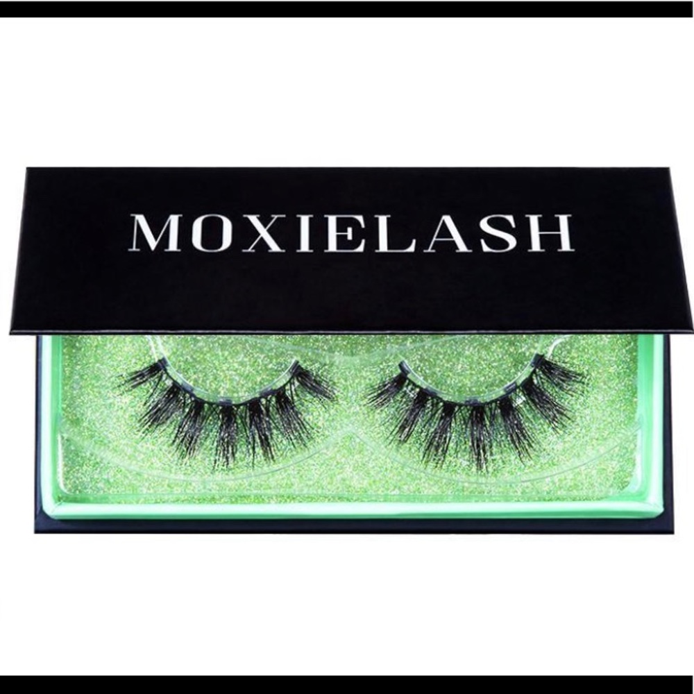 MoxieLash-Money Lash